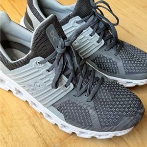 On cloud grey men’s running shoes size 9.5